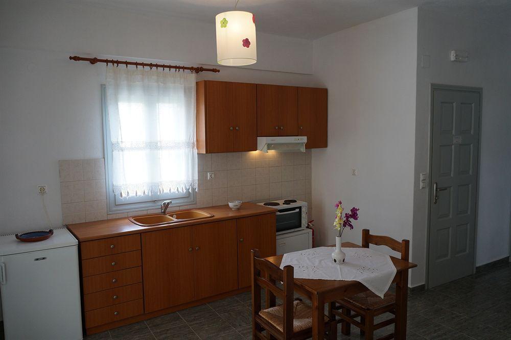 Klados Studios & Apartments Heróniszosz Kültér fotó