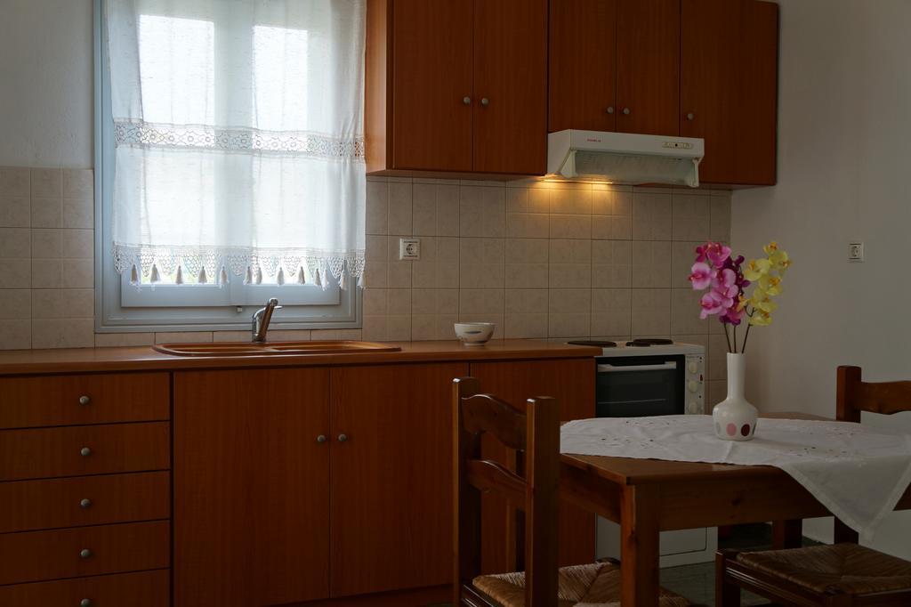 Klados Studios & Apartments Heróniszosz Kültér fotó